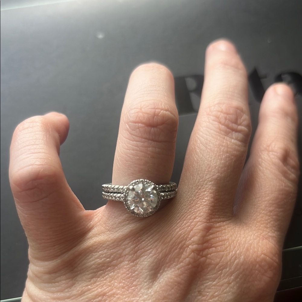 Elegant lab grow diamond ring - Picture 4 of 7